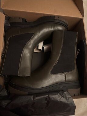 Zara Olive Green Chelsea Moccasin Boots with Black Panels